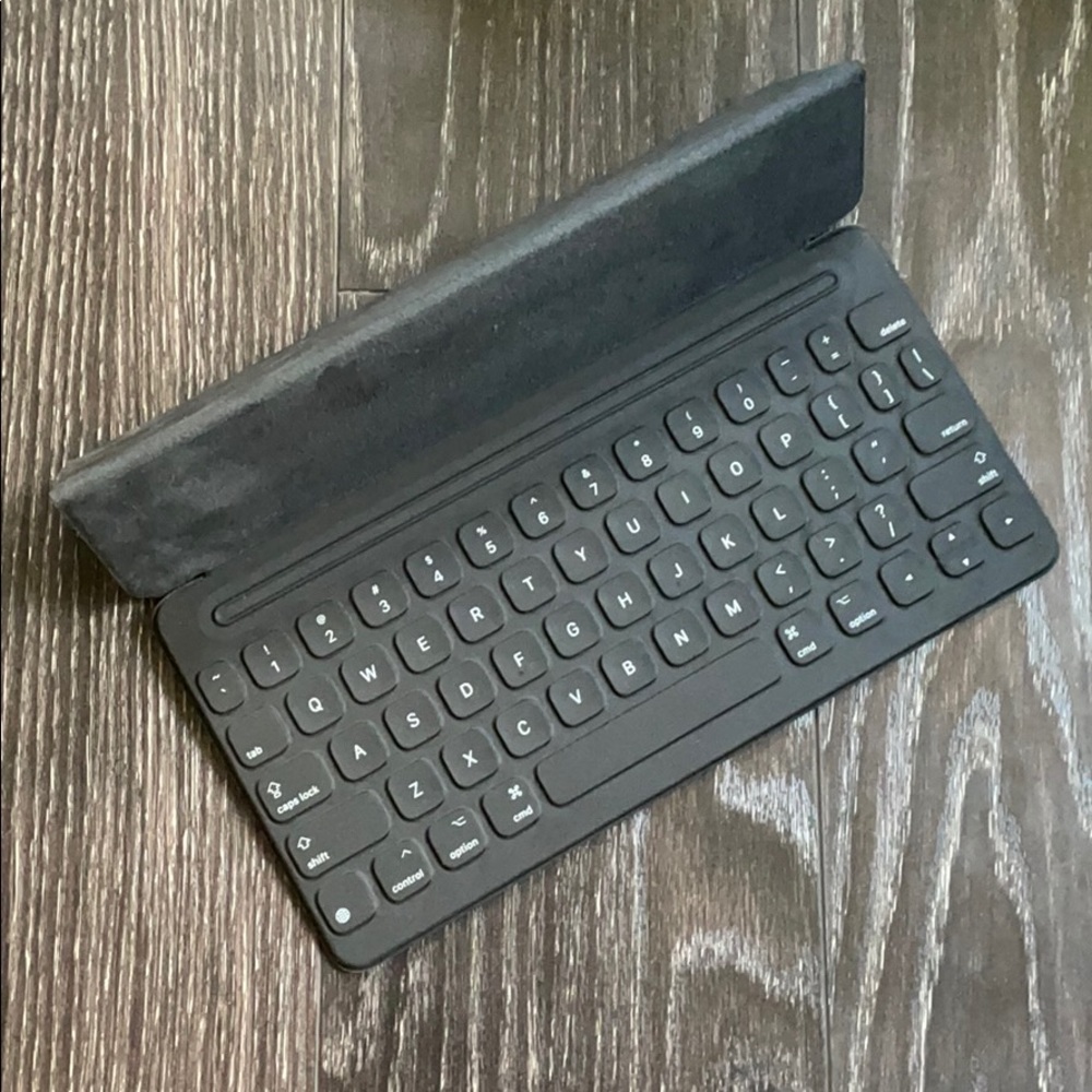 Smart Keyboard for iPad‎